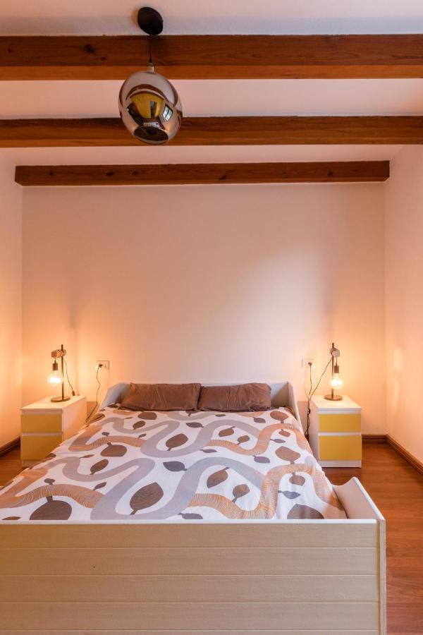 Maison Mialon: Country House Amidst Of Nature La Esperanza  Kültér fotó